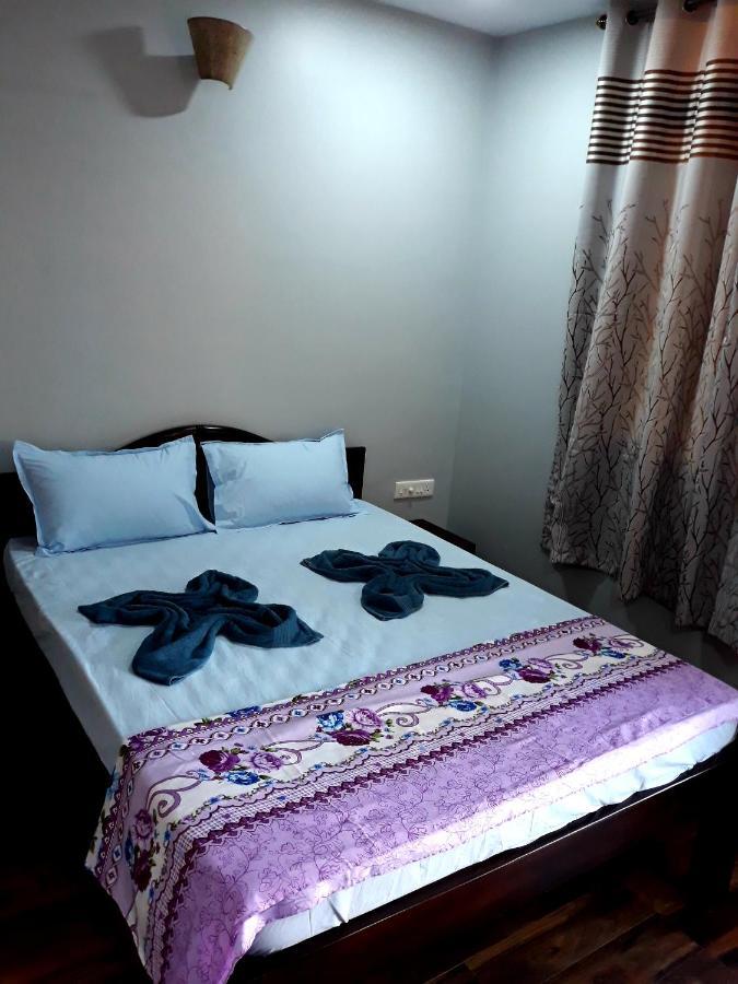 Shawn'S The Morjim Enclave Otel Dış mekan fotoğraf